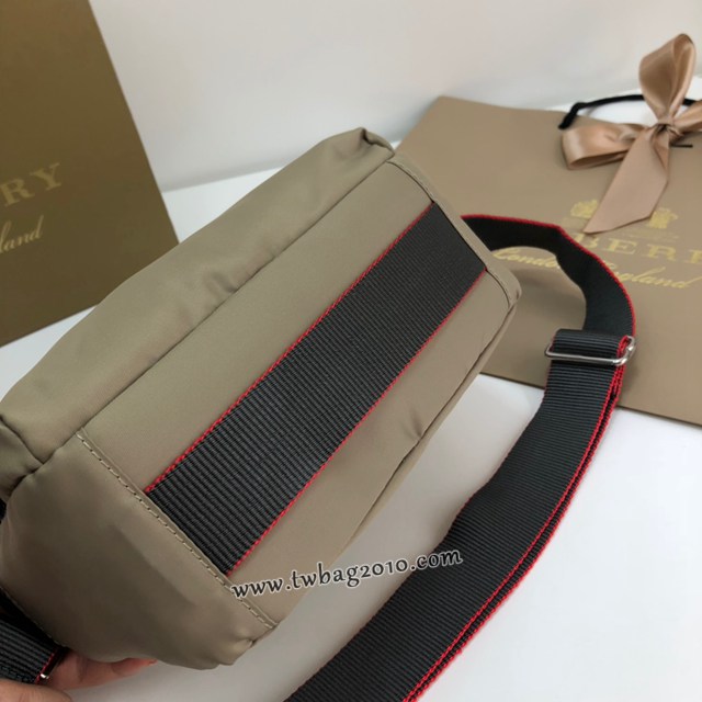 Burberry專門店新款飛行員尼龍斜背包 巴寶莉男士單肩斜挎包 yxb1495